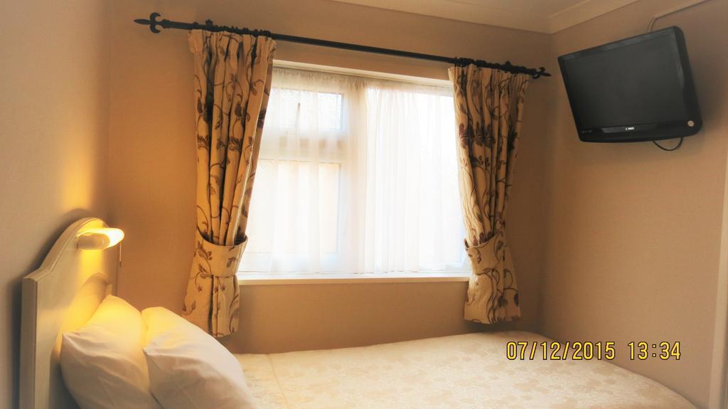 Hunters Lodge Guest House Southampton Exterior foto